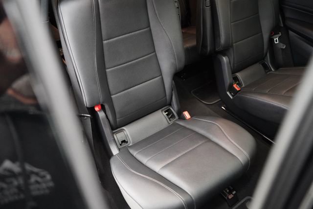 Used 2025 Mercedes-Benz GLS 450 4MATIC image 60