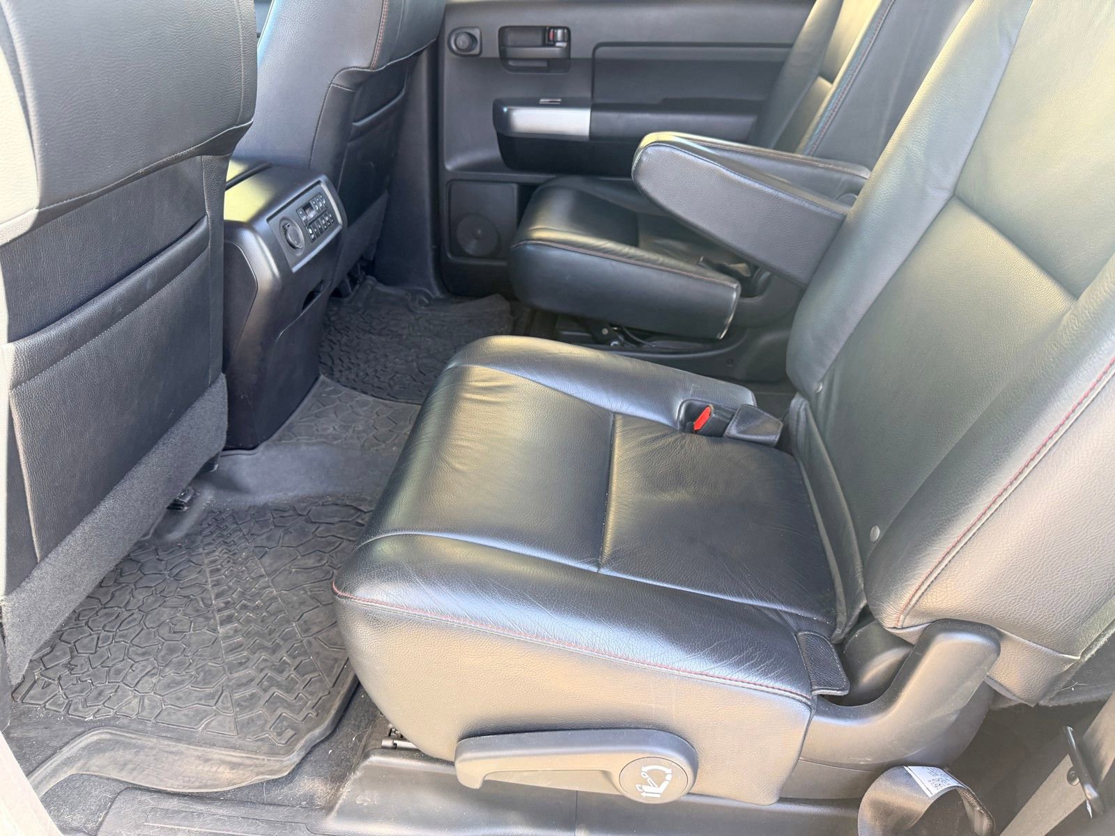 Used 2020 Toyota Sequoia TRD Pro AWD/4WD image 16