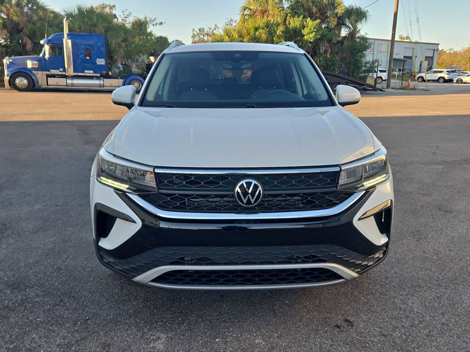 Used 2023 Volkswagen Taos SE image 17