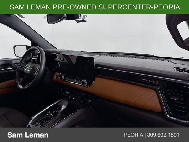 Used 2024 GMC Canyon AT4 image 28