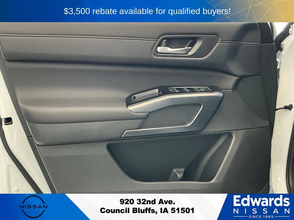 New 2026 Nissan Pathfinder SL w/ SL Premium Package AWD/4WD image 25