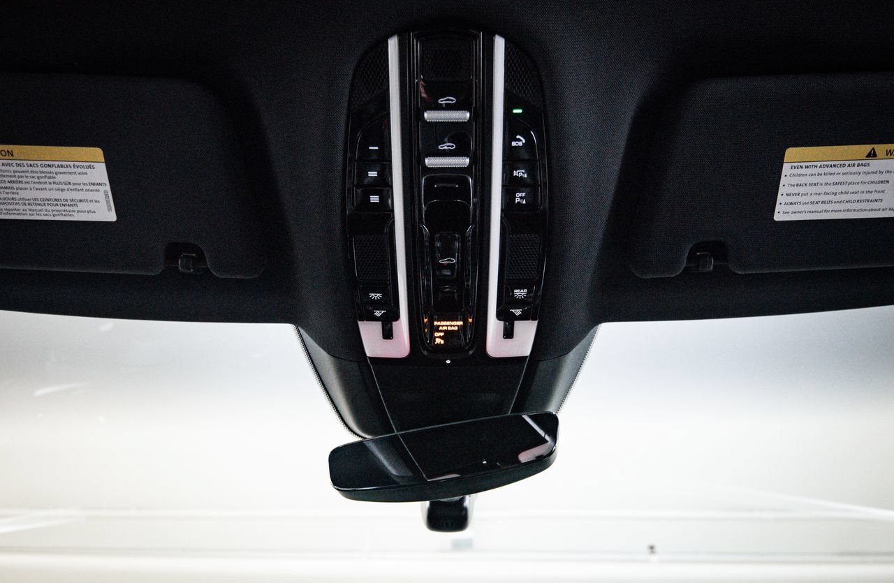 Certified 2023 Porsche Panamera Platinum Edition RWD image 20
