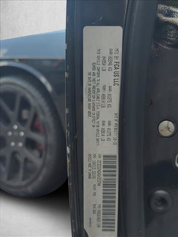 Used 2016 Dodge Challenger SXT RWD image 29