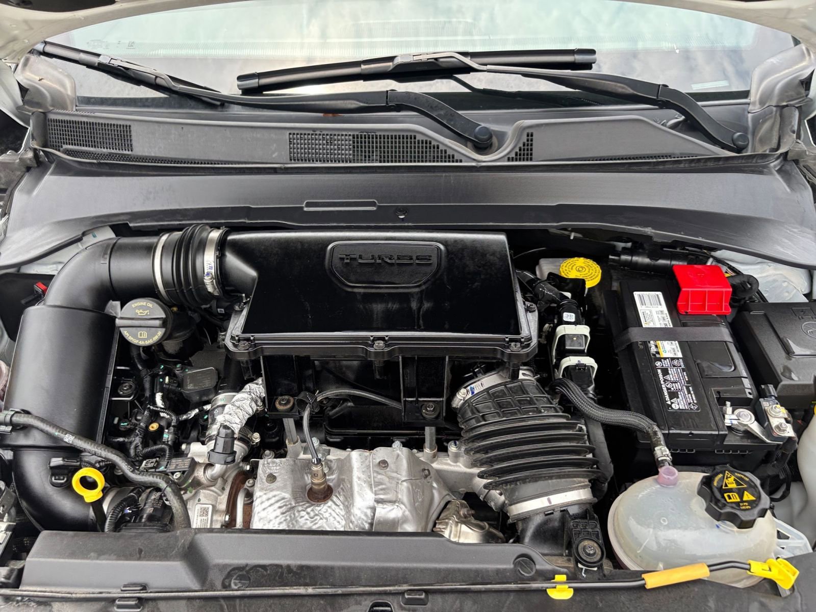Used 2025 Jeep Compass Trailhawk AWD/4WD image 31