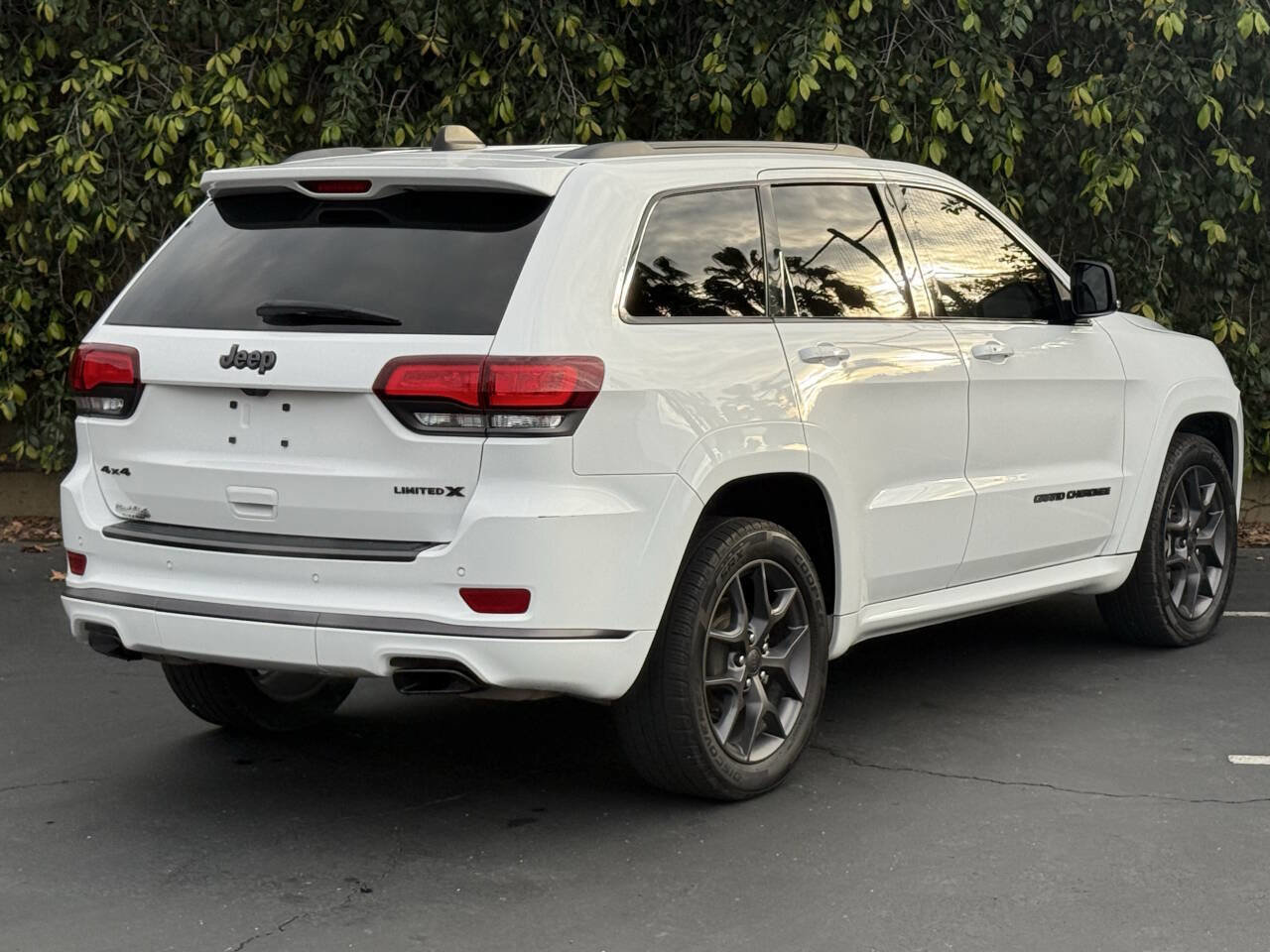 Used 2020 Jeep Grand Cherokee Limited X image 8