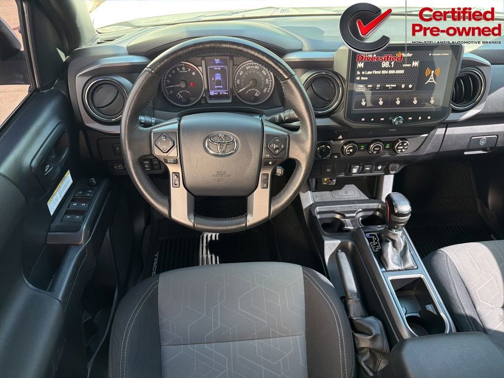 Used 2020 Toyota Tacoma TRD Off-Road AWD/4WD image 45