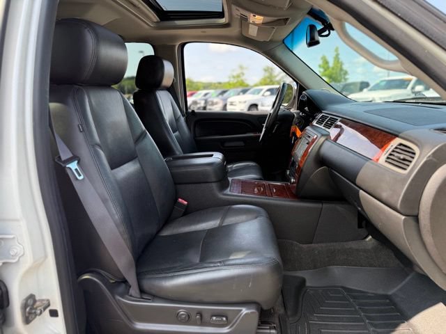 Used 2014 Chevrolet Tahoe LTZ AWD/4WD image 15