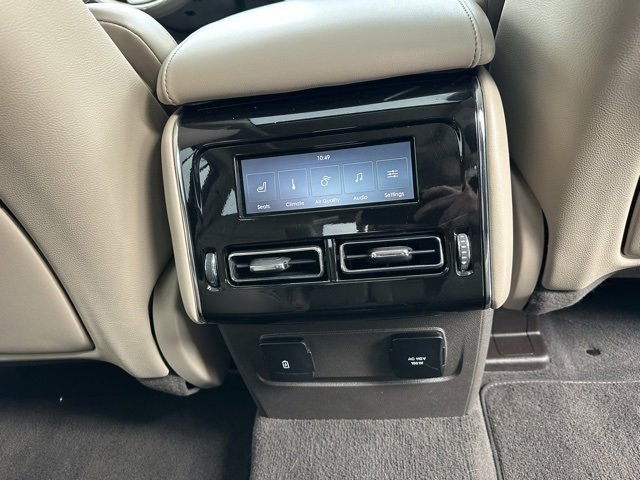 Used 2023 Lincoln Aviator Reserve w/ Equipment Group 201A image 18