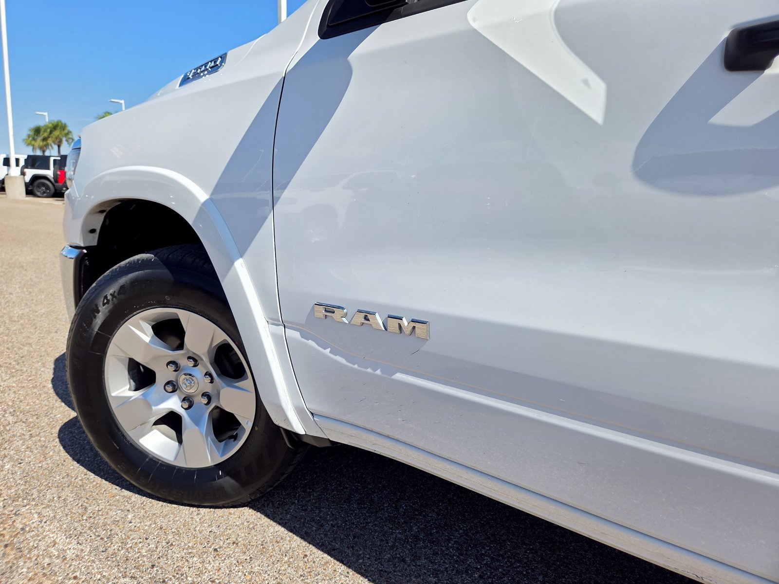 Used 2025 RAM 1500 Big Horn AWD/4WD image 14