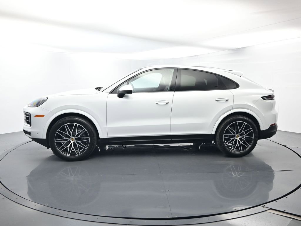 Certified 2024 Porsche Cayenne Coupe AWD/4WD image 2