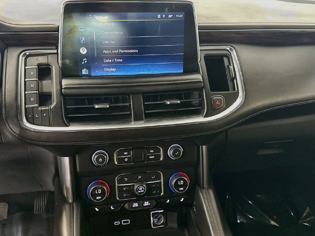 Used 2022 Chevrolet Suburban LT RWD image 17
