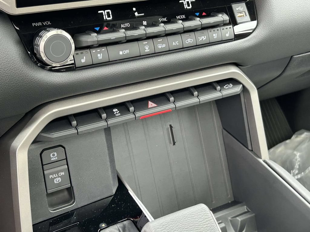 New 2026 Toyota Tundra Limited AWD/4WD image 26