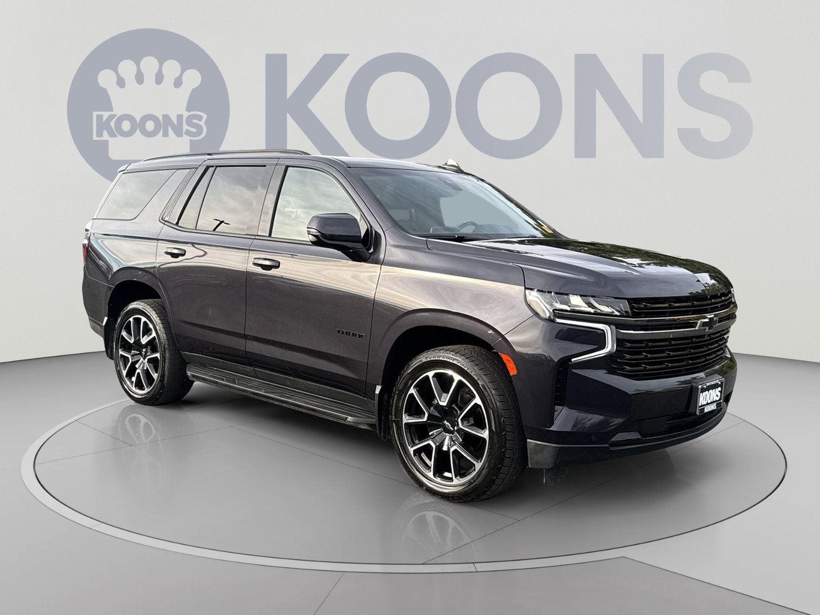 Used 2022 Chevrolet Tahoe RST w/ Luxury Package AWD/4WD image 2