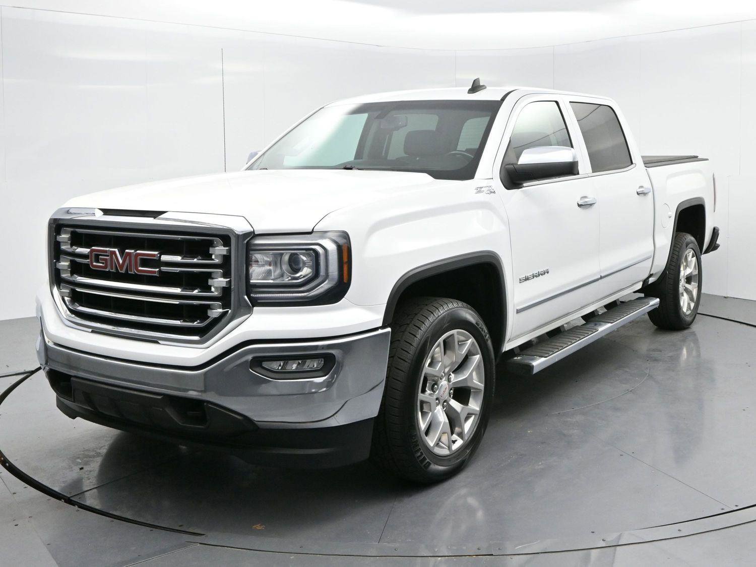 Used 2018 GMC Sierra 1500 SLT w/ SLT Premium Package image 3