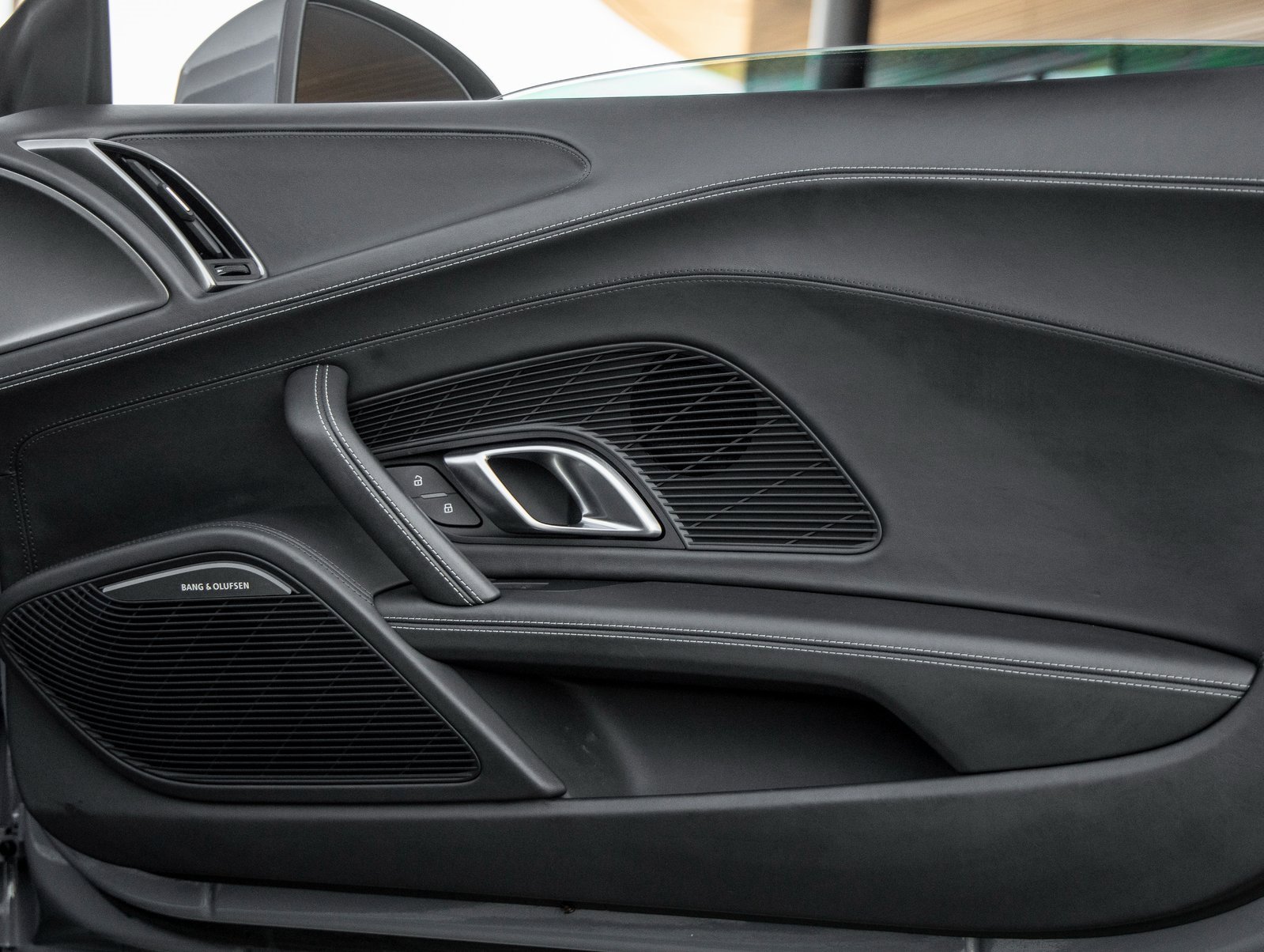 Used 2020 Audi R8 V10 image 32