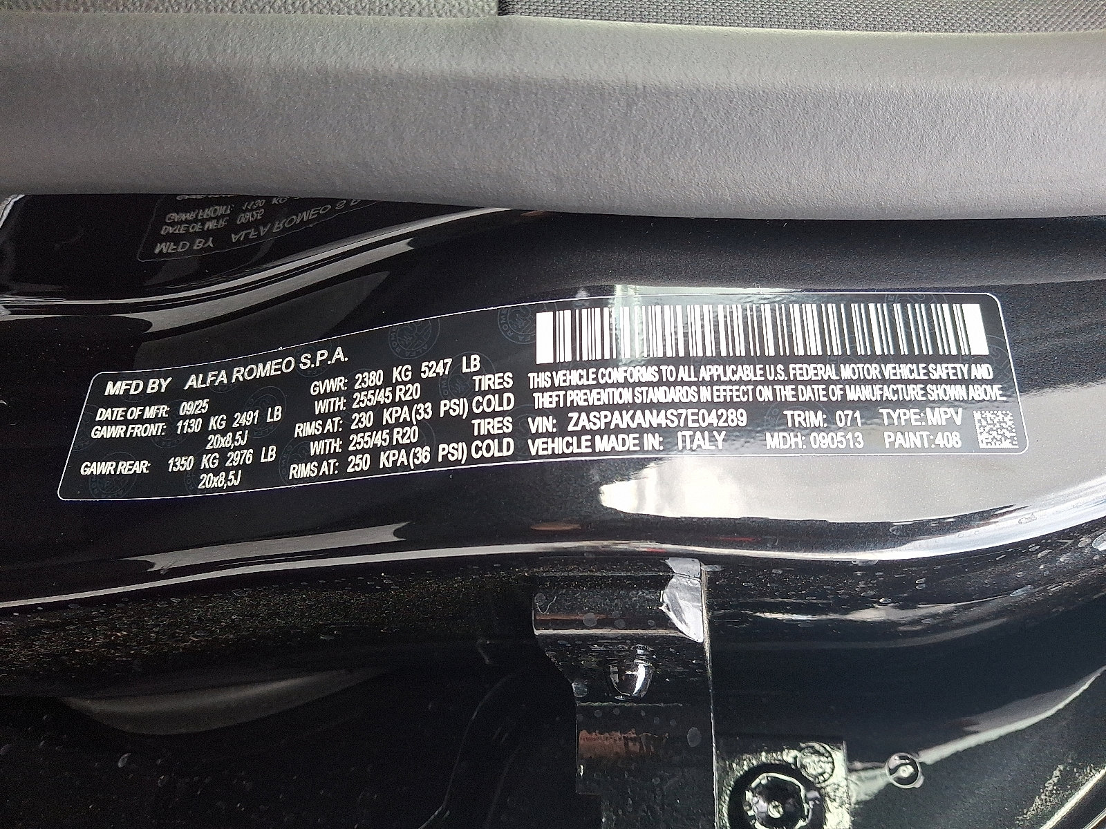 New 2025 Alfa Romeo Stelvio Sprint image 13