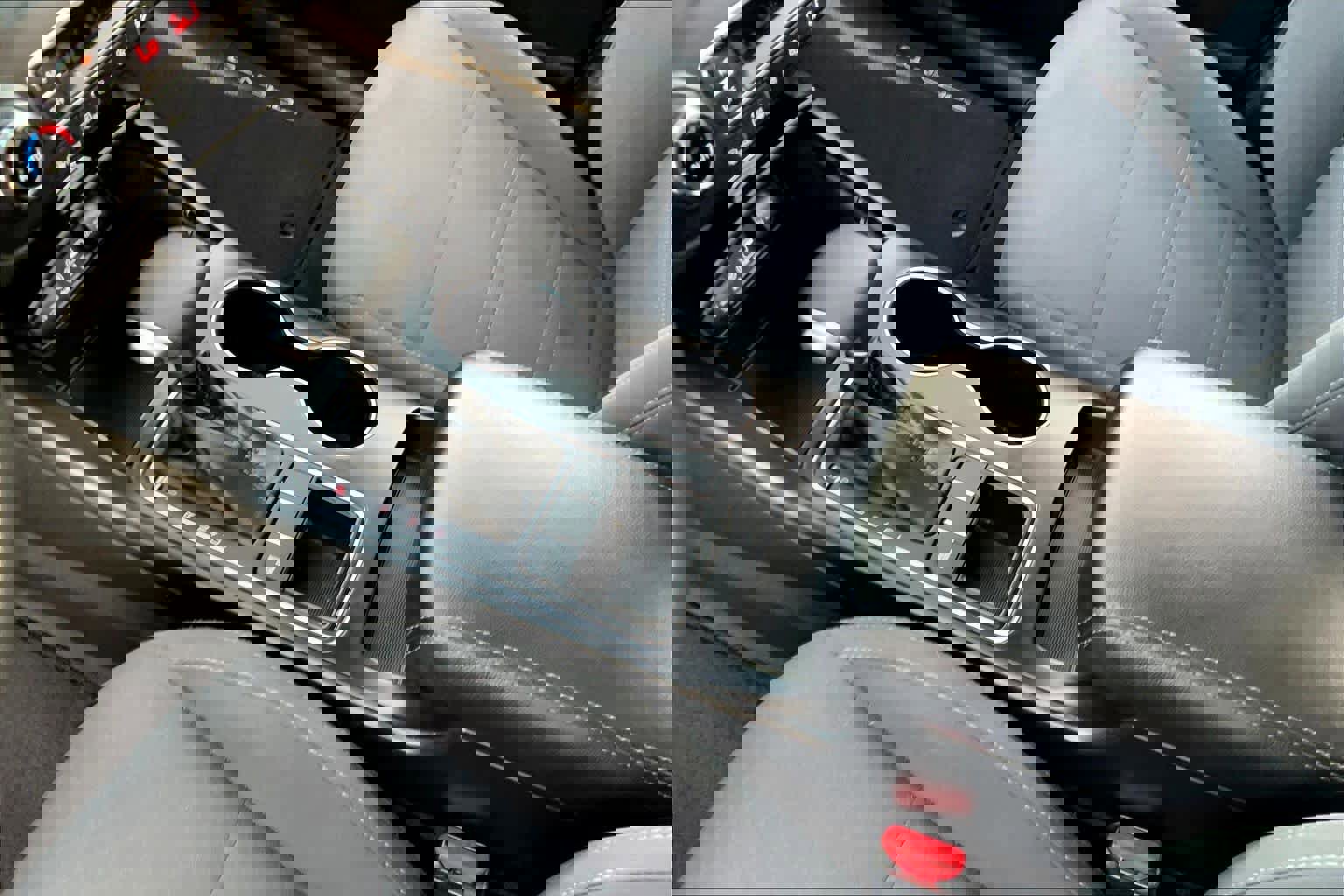 Used 2019 Kia Sorento LX image 15