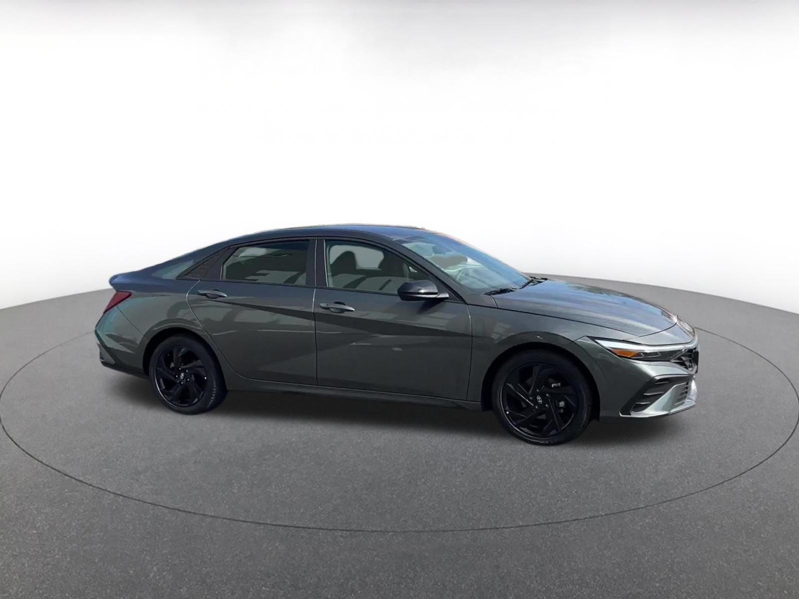 Used 2026 Hyundai Elantra Sport FWD video 2