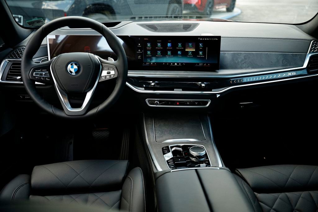 New 2026 BMW X5 xDrive50e w/ Climate Comfort Package image 26