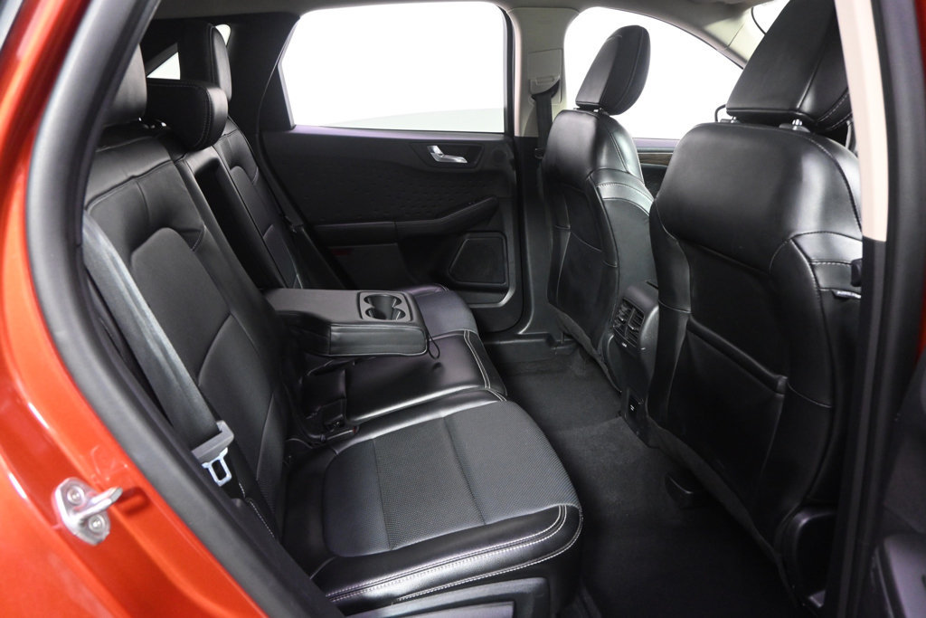 Used 2020 Ford Escape Titanium AWD/4WD image 18