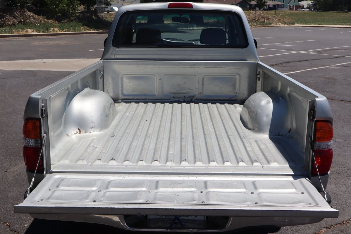 Used 2002 Toyota Tacoma 2WD Xtracab w/ SR5 Pkg w/ Chrome Pkg image 14
