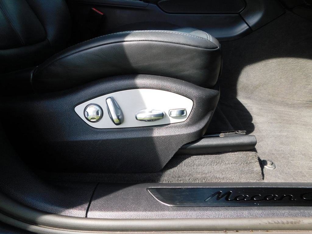 Used 2020 Porsche Macan GTS image 19