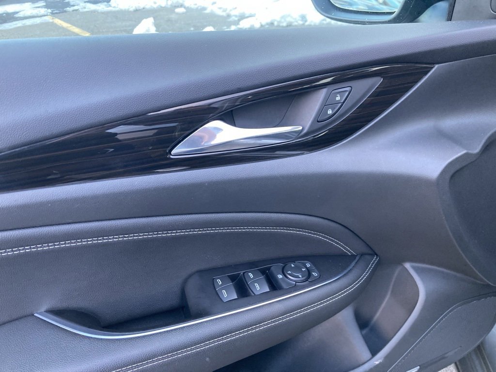 Used 2018 Buick Regal Essence w/ Driver Confidence Package #1 image 21