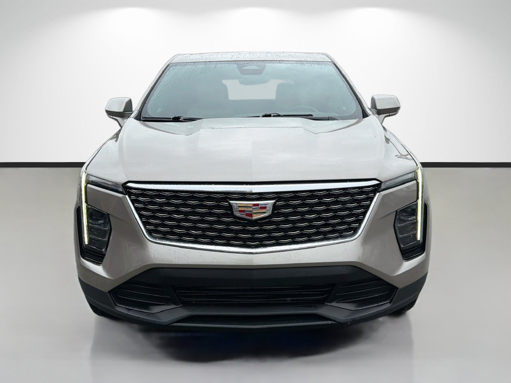 Used 2024 Cadillac XT4 Luxury FWD image 8