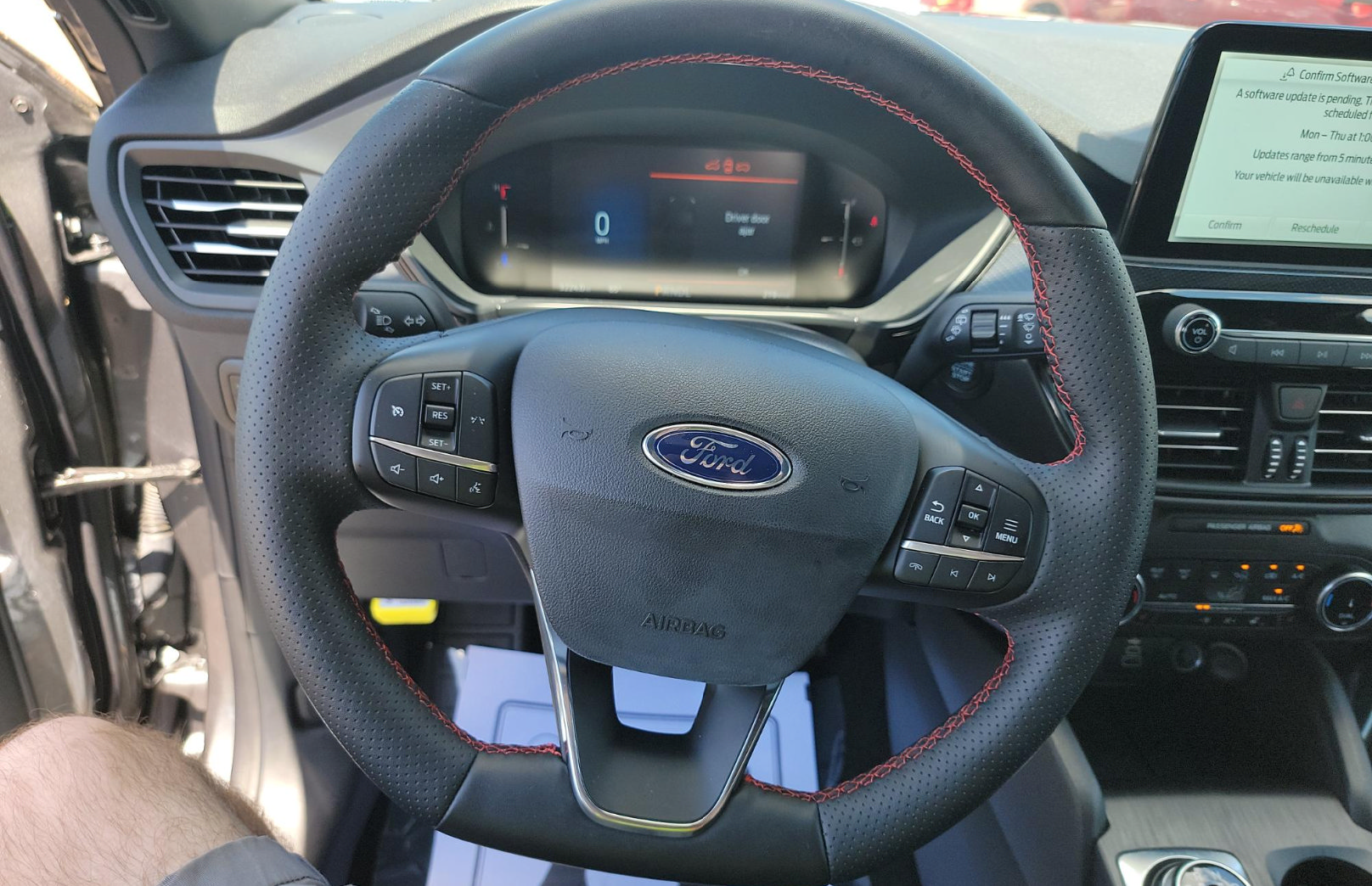 Used 2025 Ford Escape ST-Line w/ Equipment Group 301A FWD image 10
