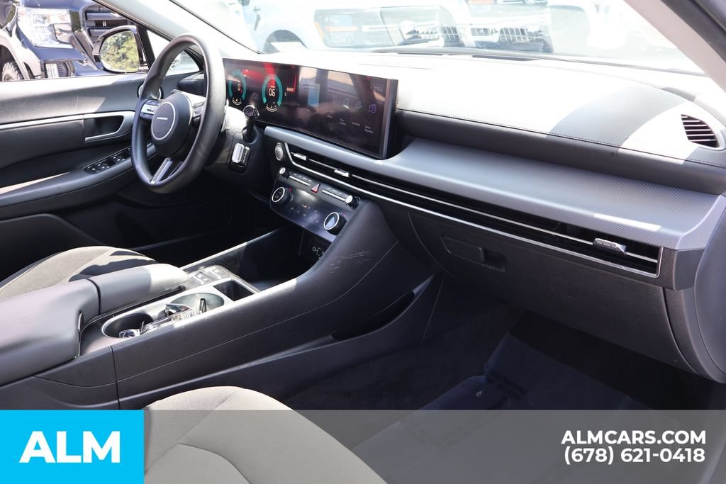 Used 2025 Hyundai Sonata SEL FWD image 24