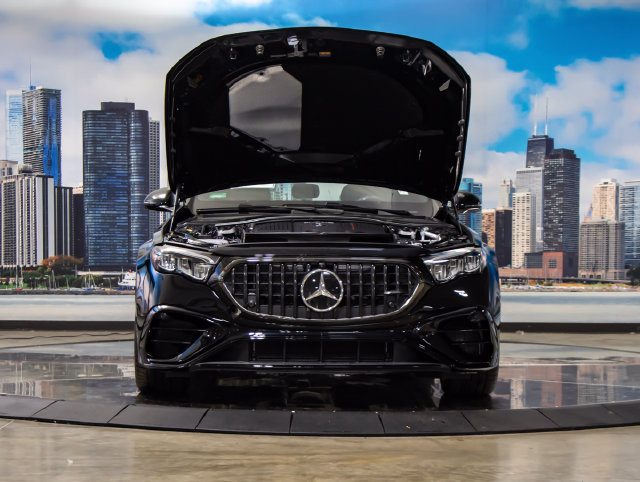 New 2026 Mercedes-Benz E 53 AMG e 4MATIC Wagon image 4