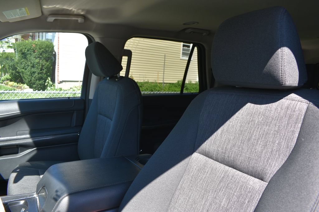 Used 2022 Ford Expedition Max XLT RWD image 9