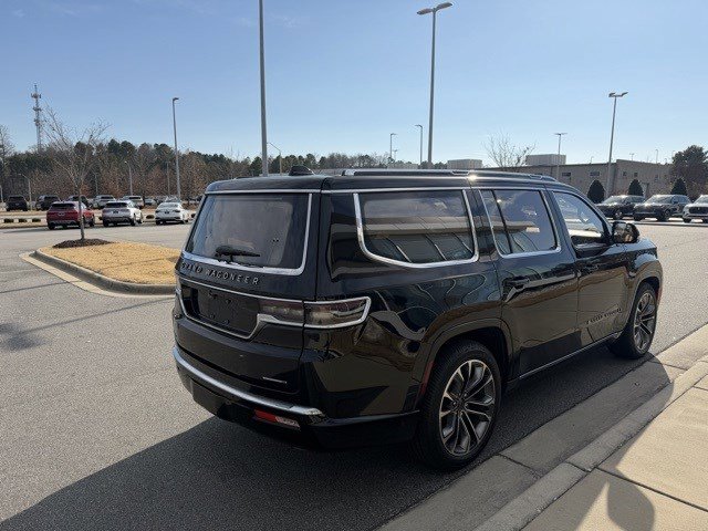 Used 2022 Jeep Grand Wagoneer Series III w/ Rear Seat Video Group 1 image 17