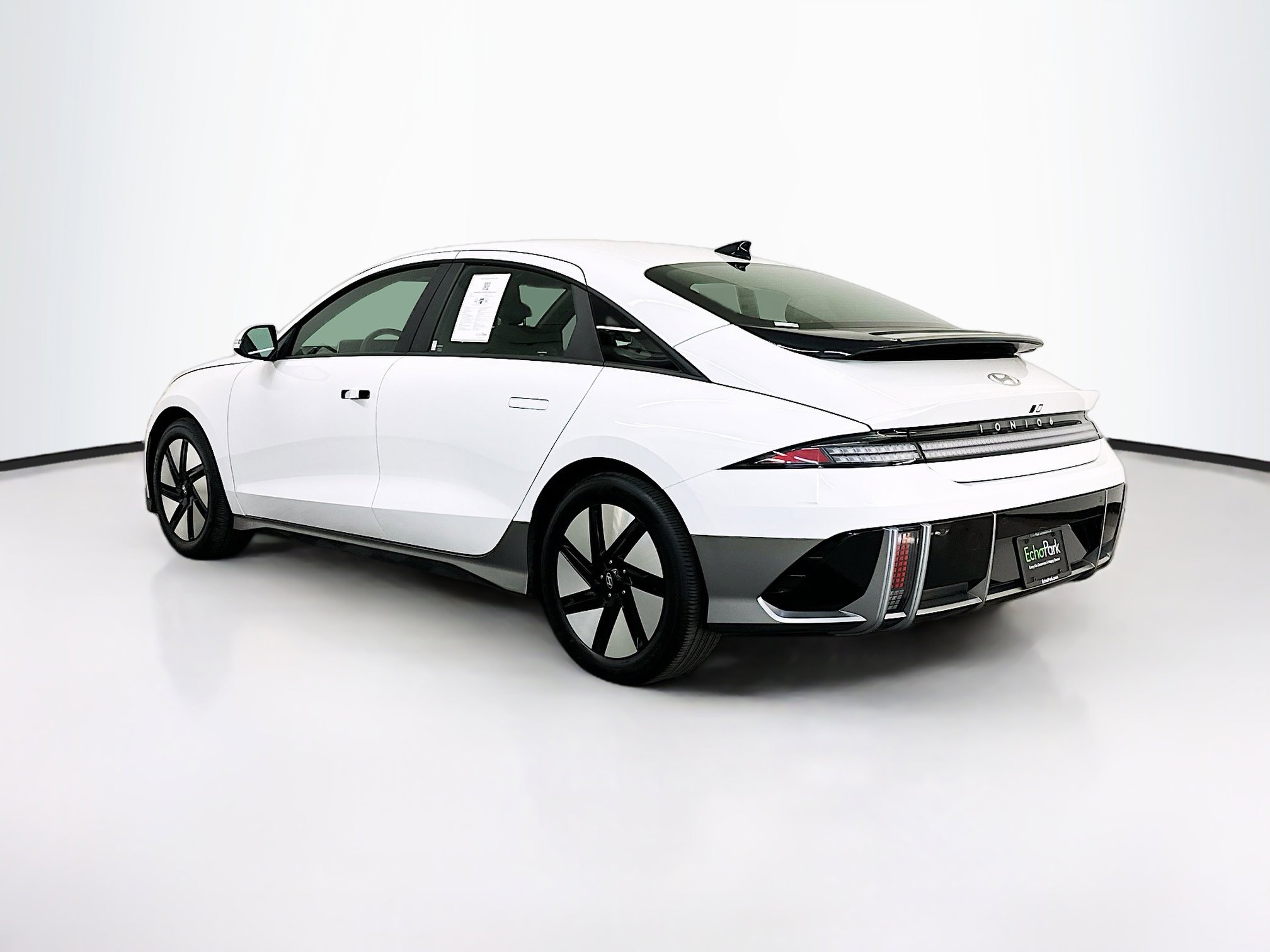 Used 2024 Hyundai Ioniq 6 SE AWD/4WD image 5