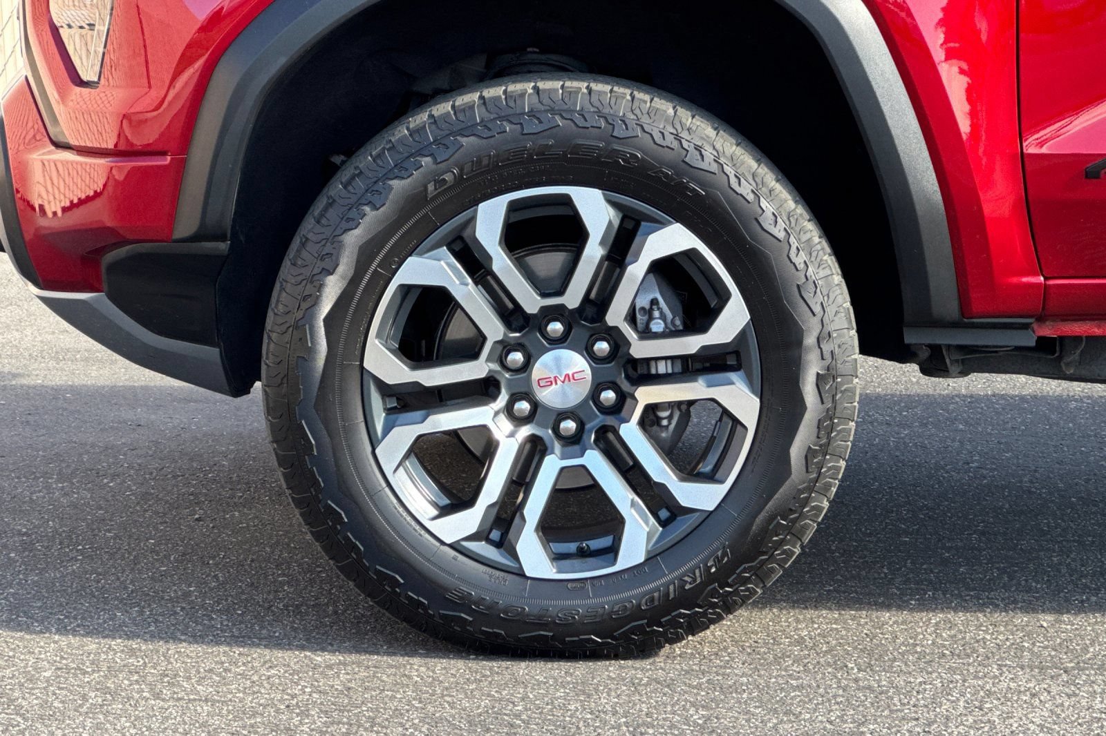 Certified 2023 GMC Canyon AT4 w/ AT4 Premium Package AWD/4WD image 26
