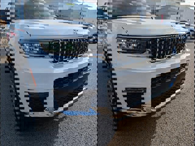 New 2025 Jeep Grand Cherokee L Limited w/ Luxury Tech Group II image 22