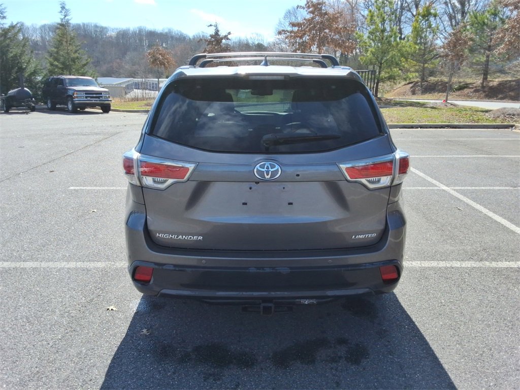 Used 2015 Toyota Highlander Limited Platinum image 6