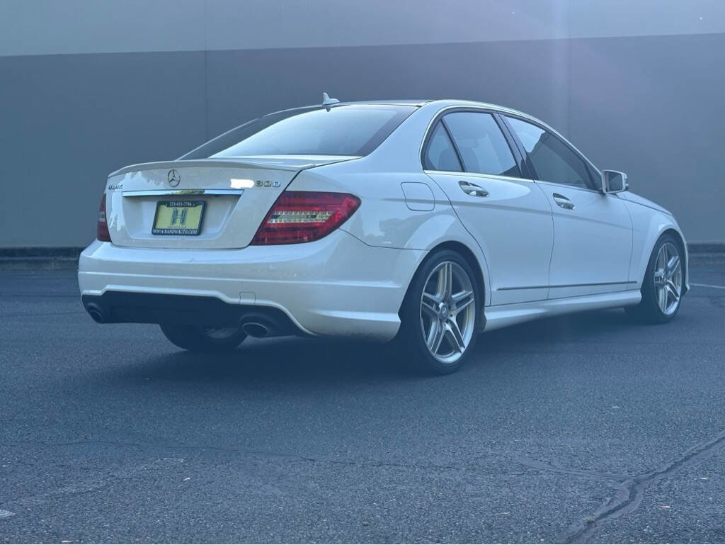 Used 2014 Mercedes-Benz C 300 4MATIC Sedan image 5