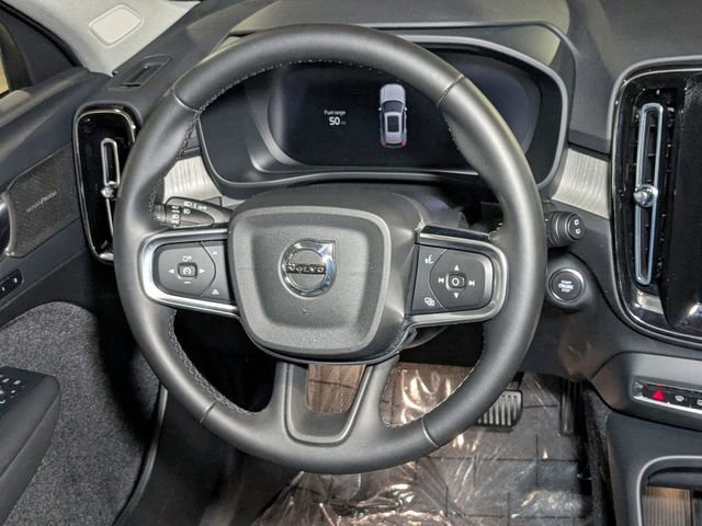 New 2025 Volvo XC40 B5 Ultra w/ Climate Package image 17