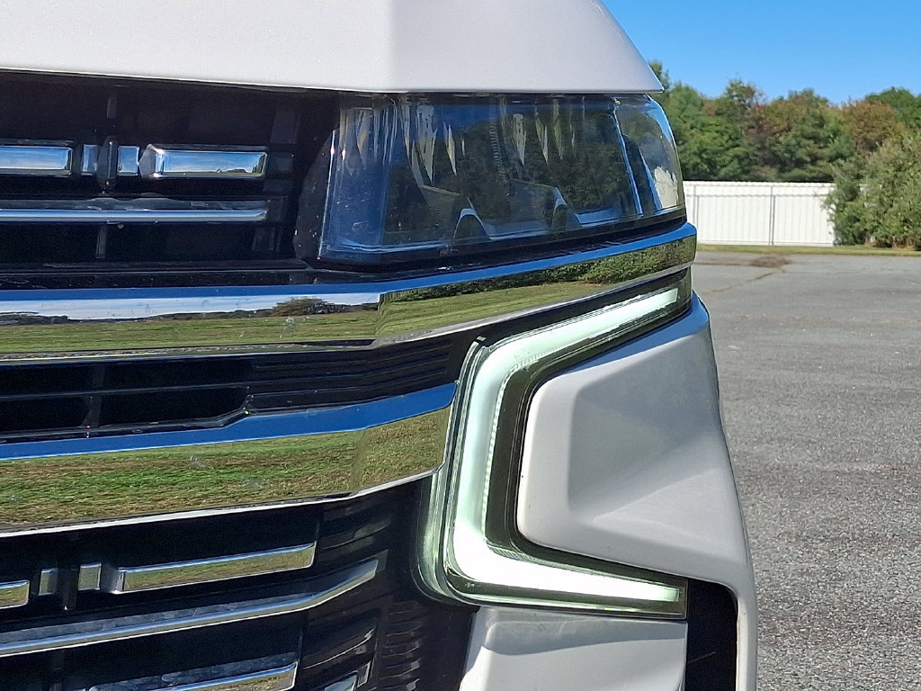Used 2021 Chevrolet Tahoe Premier AWD/4WD image 9