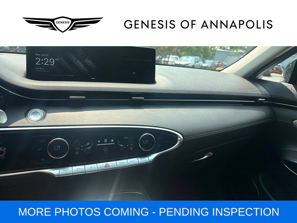 Used 2025 Genesis GV70 2.5T AWD/4WD image 6