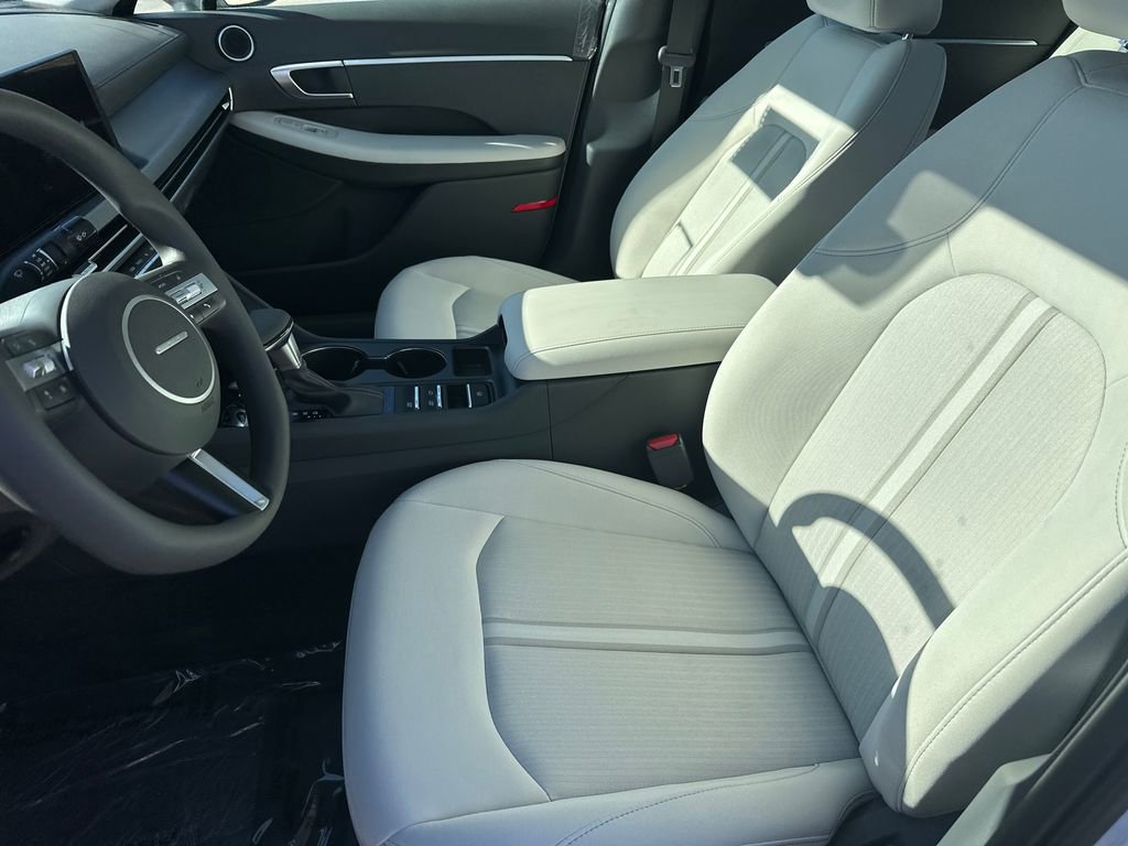 New 2025 Hyundai Sonata SE image 9