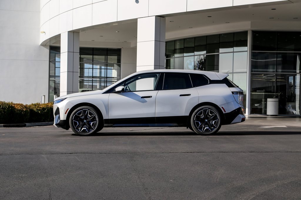 Used 2025 BMW iX xDrive50 w/ Premium Package image 2