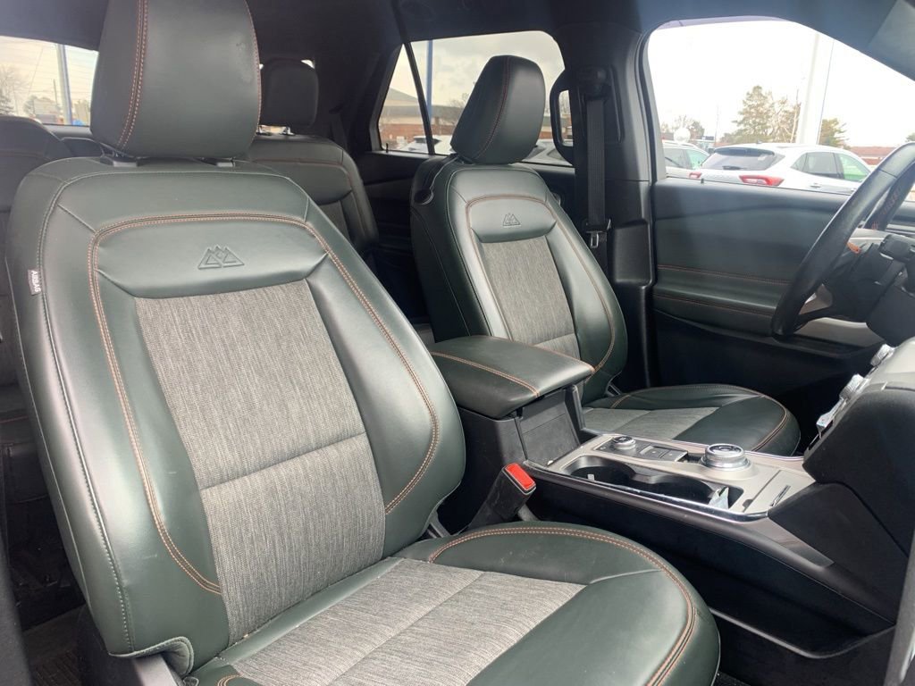 Used 2022 Ford Explorer Timberline image 11