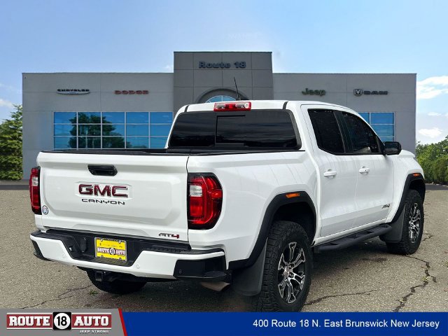 Used 2024 GMC Canyon AT4 w/ Technology Package AWD/4WD image 4