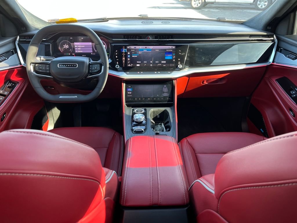 Used 2025 Jeep Wagoneer S Launch Edition image 31