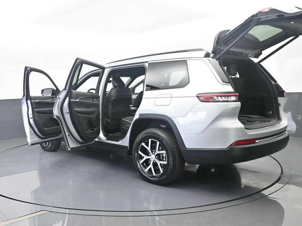 Used 2025 Jeep Grand Cherokee L Limited image 76