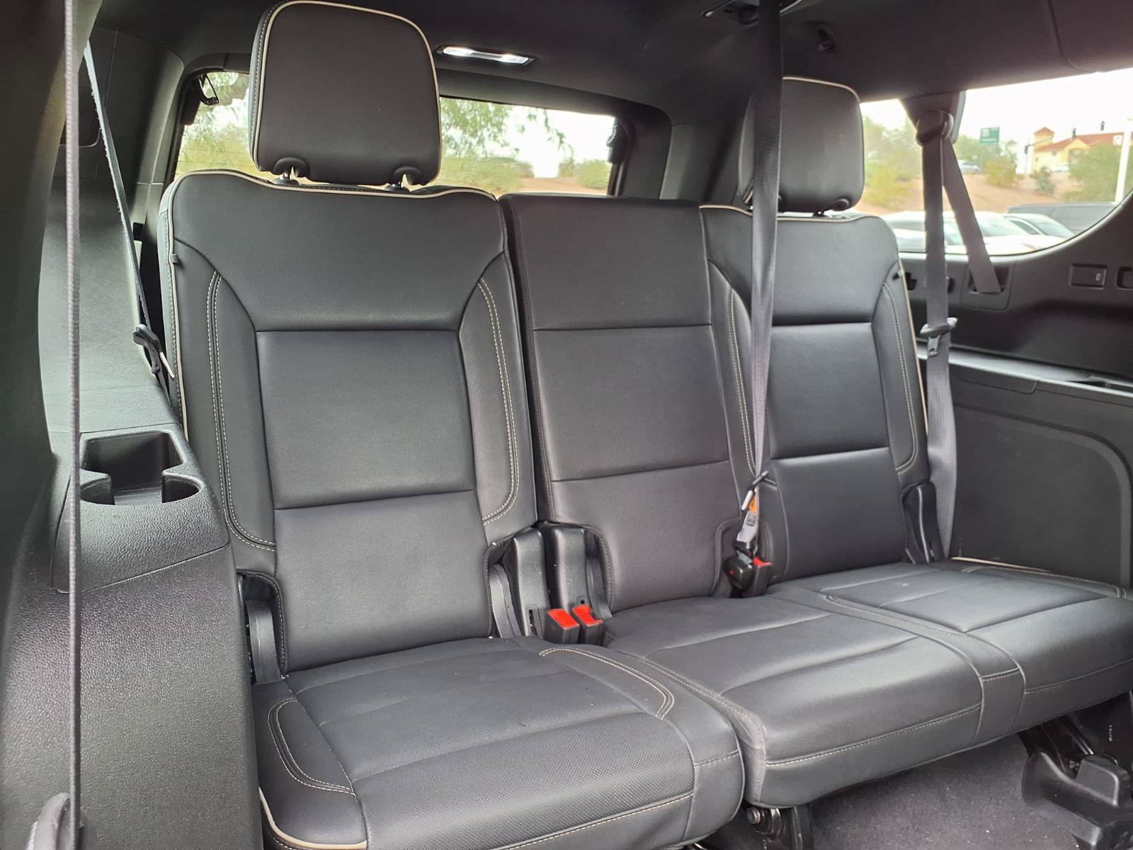 Used 2023 GMC Yukon XL SLT w/ SLT Premium Package AWD/4WD image 16