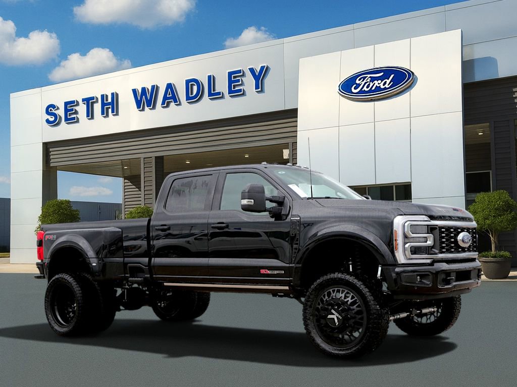 Used 2026 Ford F450 Platinum w/ FX4 Off-Road Package image 1