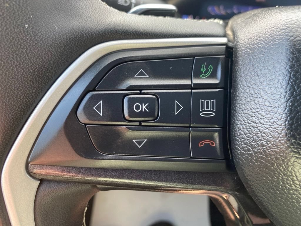 Used 2023 Jeep Grand Cherokee L Laredo AWD/4WD image 30